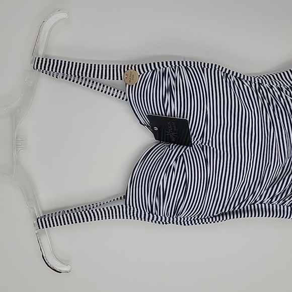 NWT. Nip tuck one piece swimsuit size 6 - Picture 7 of 15